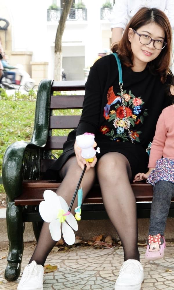 18P Young Chinese Wife in Black Pantyhose