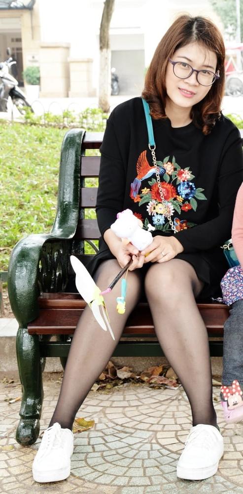 18P Young Chinese Wife in Black Pantyhose