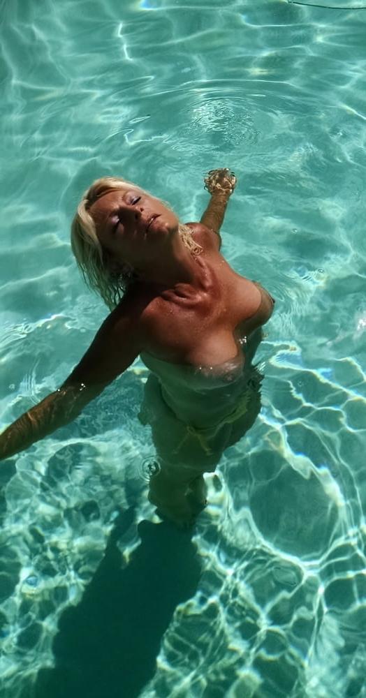 25P Blonde Mature 55yo Wife