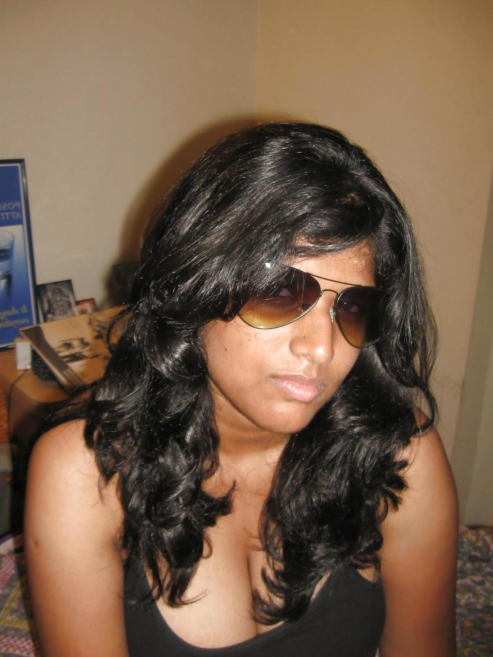 25P HOT INDIAN