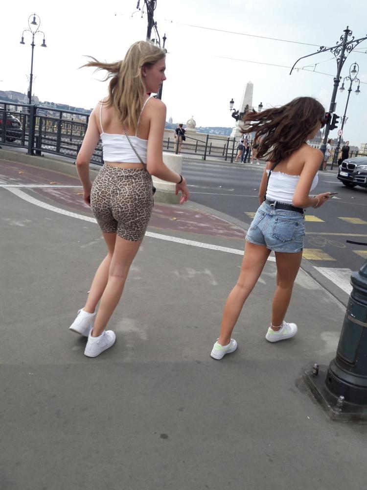 25P Spandex girl
