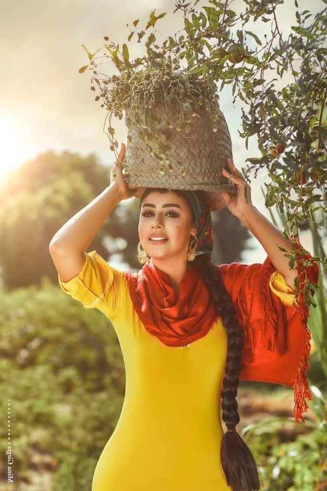 7P Sexy Egyptian farmer