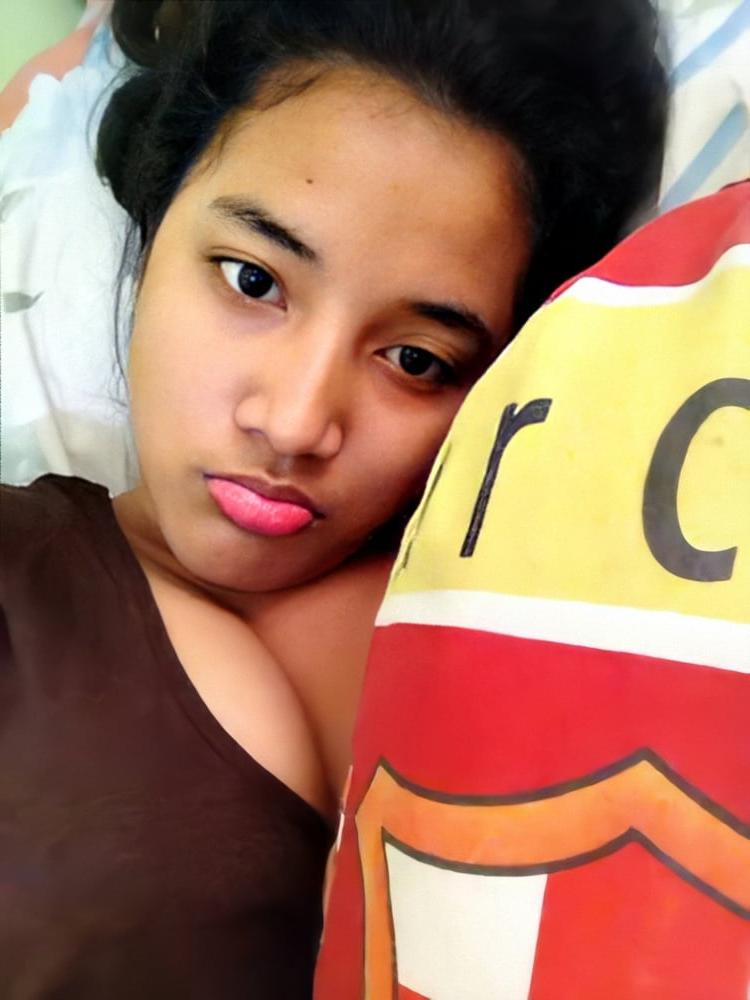 21P Indonesian Girl 54