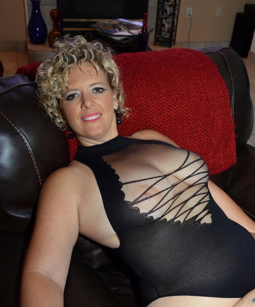 25P American wife