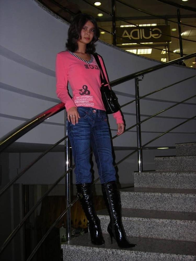 25P ReUp NN Teens in Heels and Boots 26