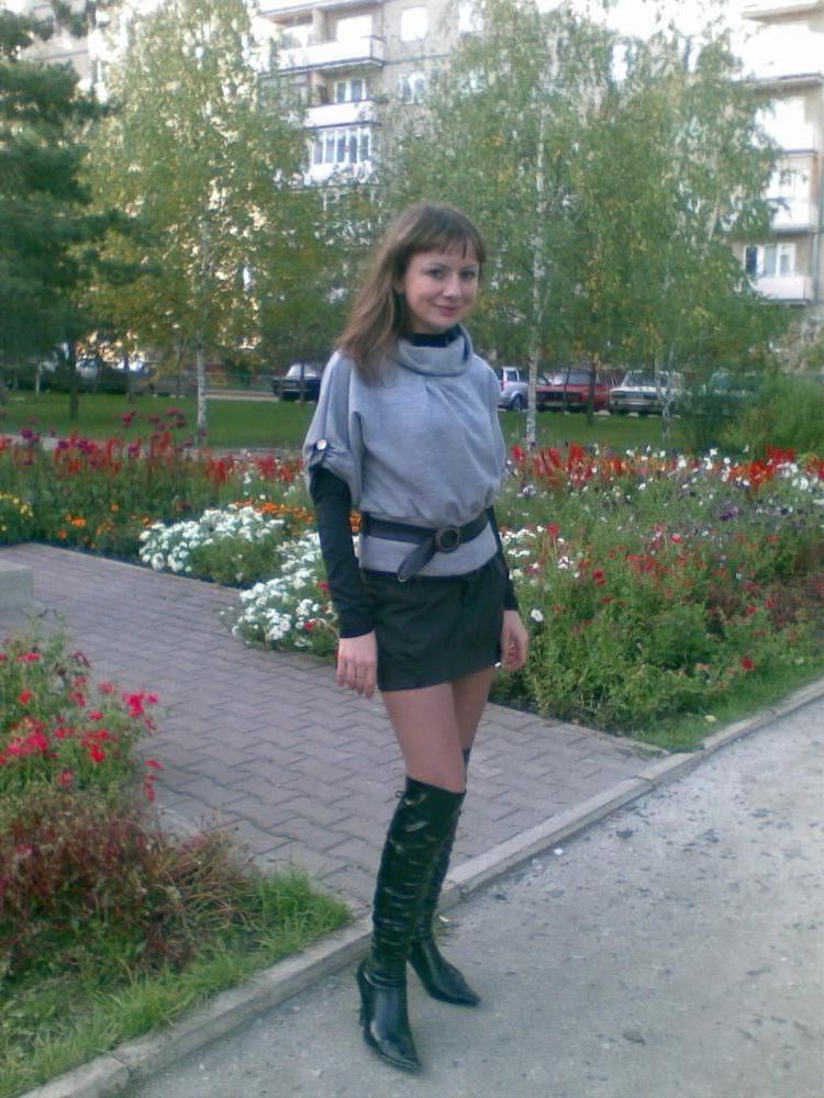 25P ReUp NN Teens in Heels and Boots 22