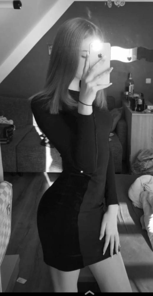 25P 20yo wannabe influencer Vanessa