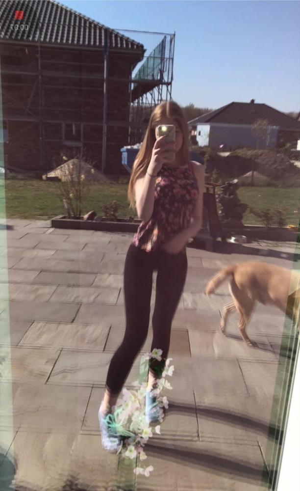 25P 20yo wannabe influencer Vanessa