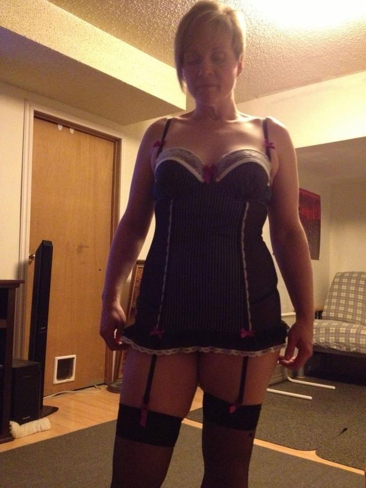 10P Jen, another guy's wife as a web slut.