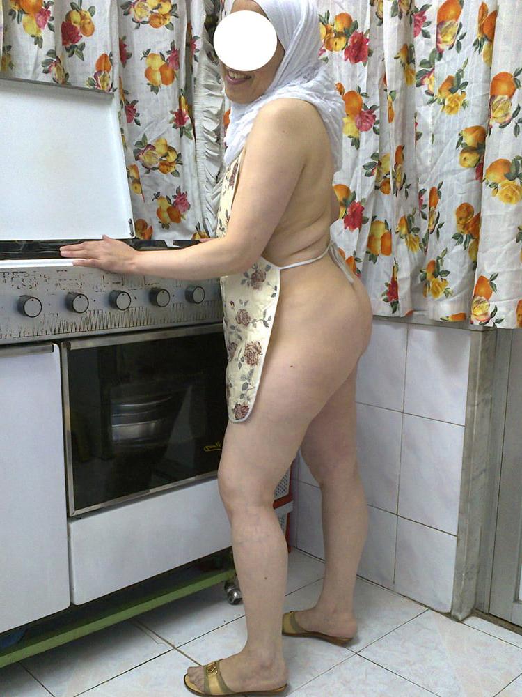 18P Muslim hijab wife exposed