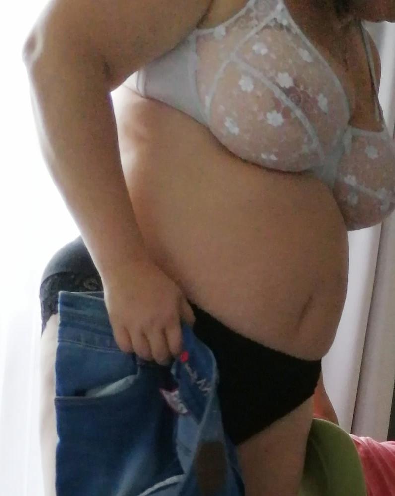 8P my bbw wife in white bra