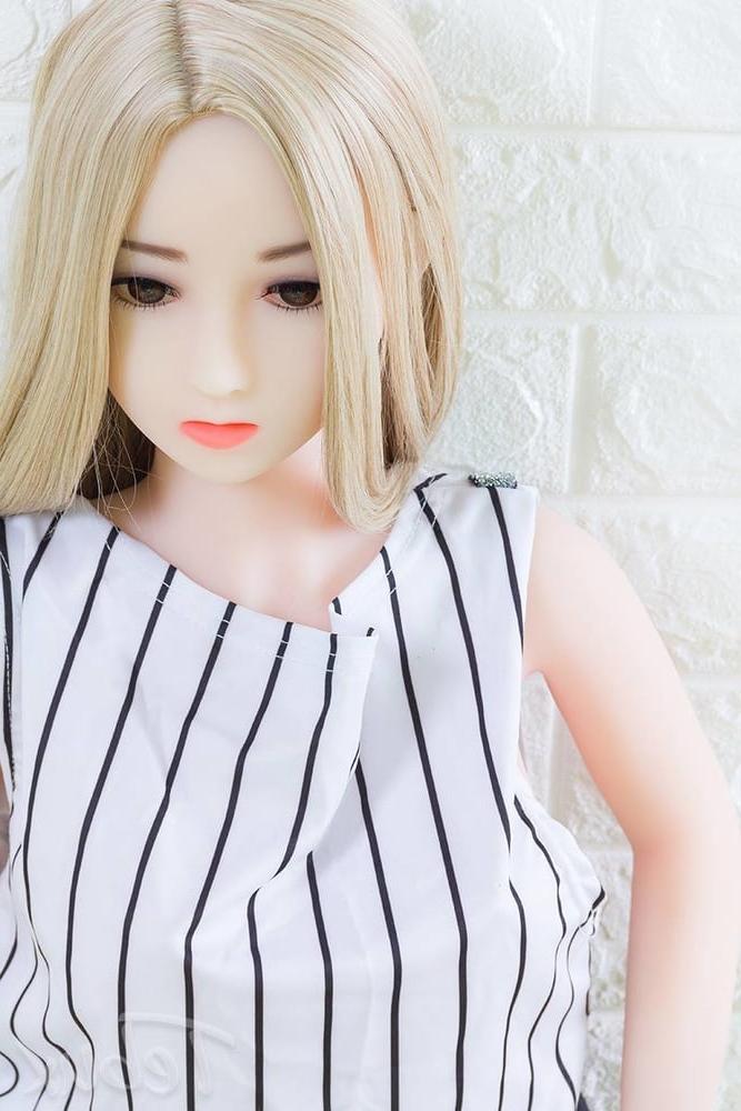 12P Young petite blonde sexdoll with big tits