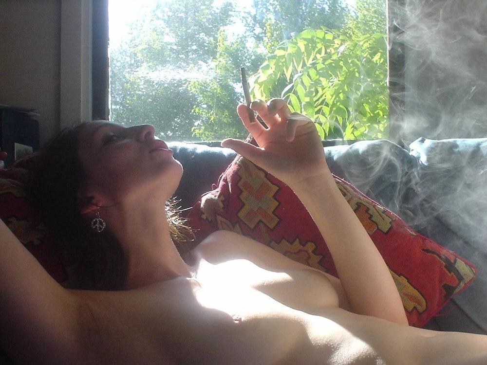 25P WOW She's Smoking 100