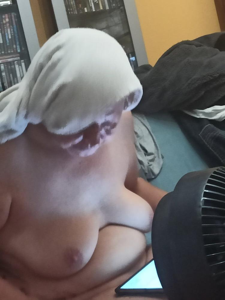 7P My chubby saggy wife