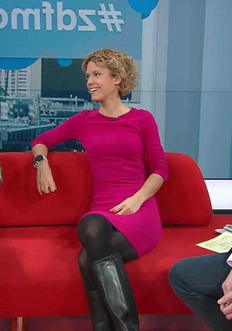 25P German TV Milf Annika Zimmermann