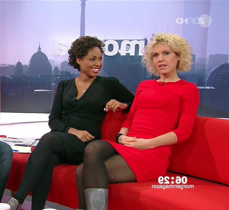 25P German TV Milf Annika Zimmermann