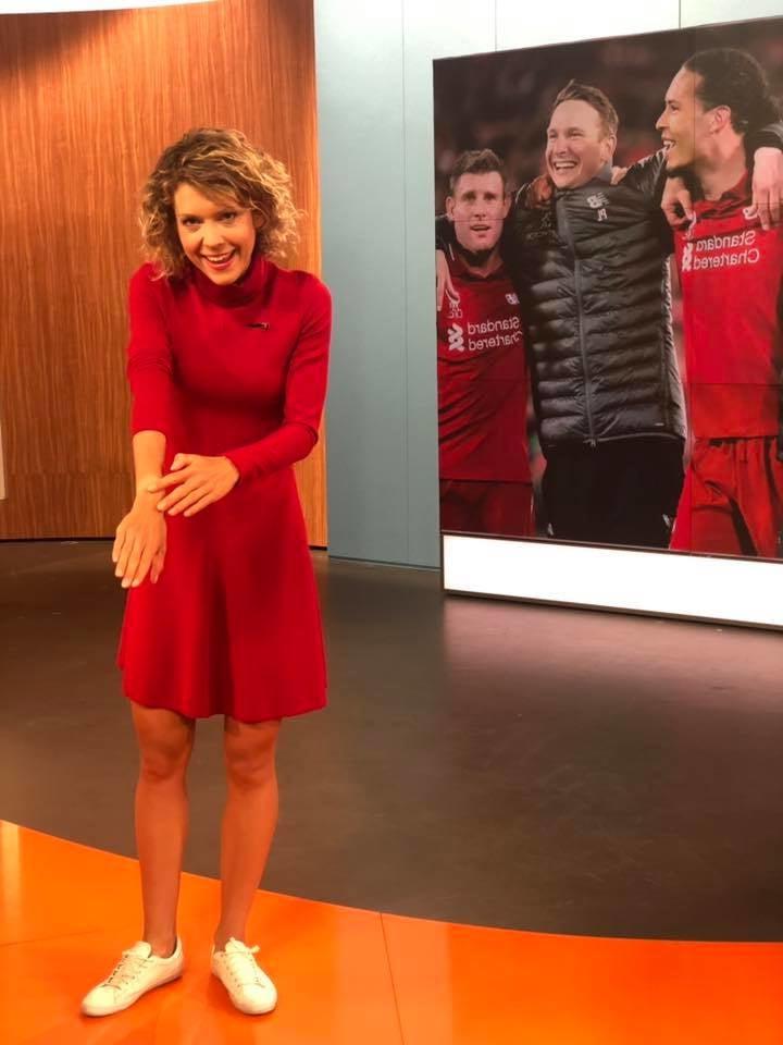 25P German TV Milf Annika Zimmermann