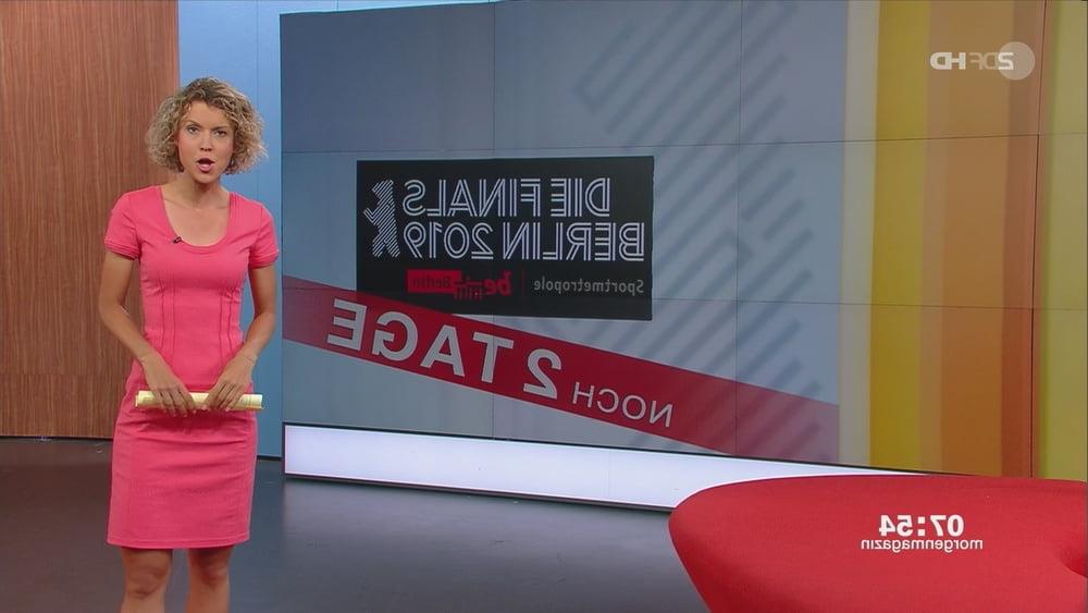 25P German TV Milf Annika Zimmermann