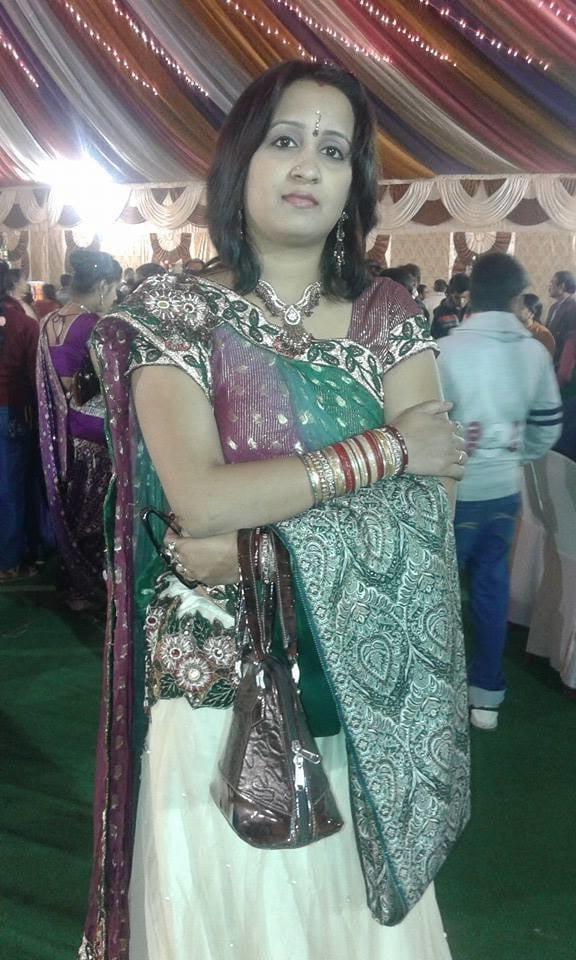 9P Pushpa bhabhi , matured Indian desi wife