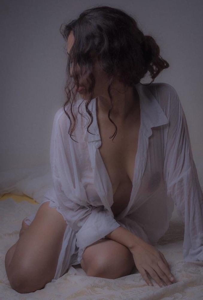 25P Indian Model PhotoShoot