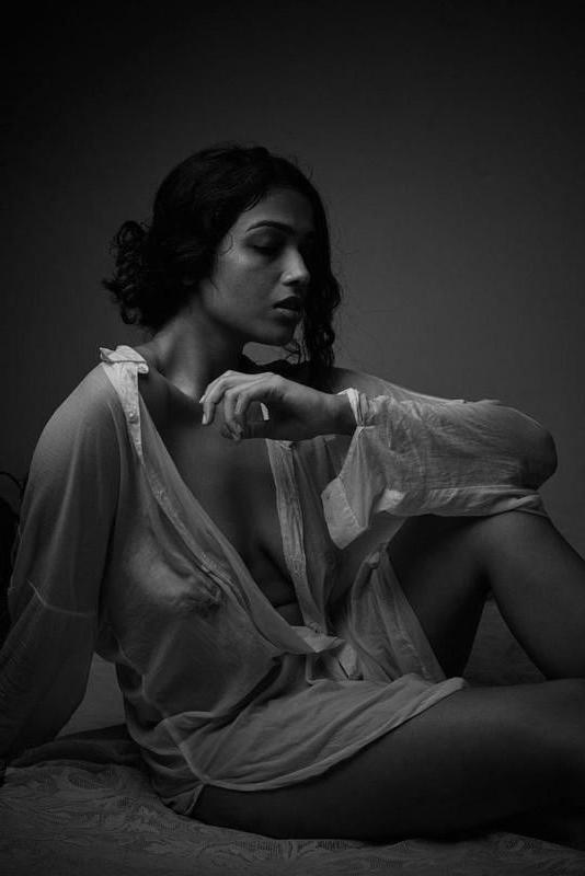 25P Indian Model PhotoShoot