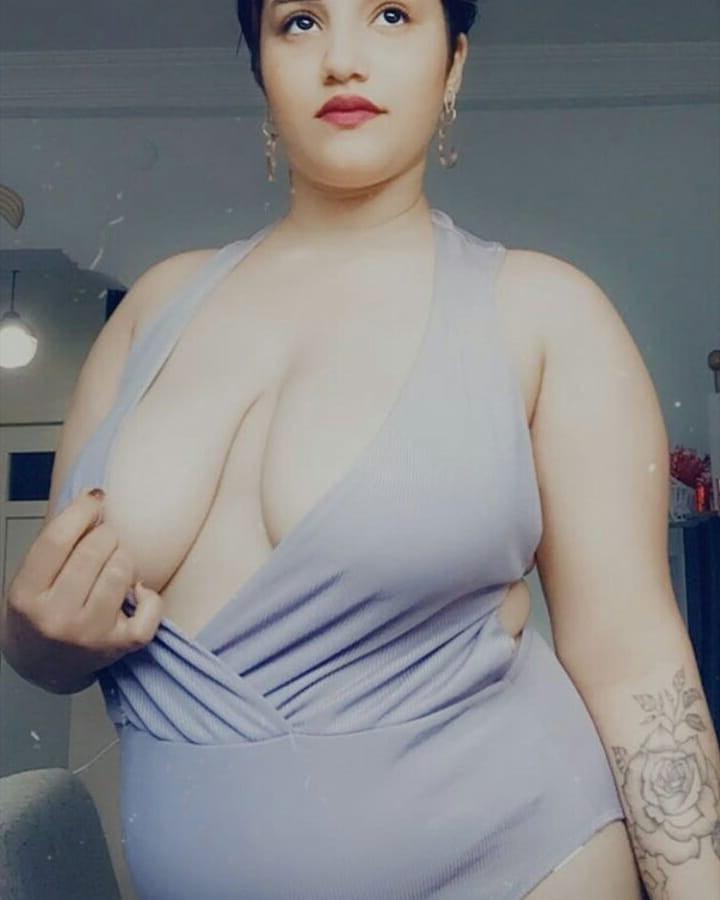 25P beurette salope gros seins