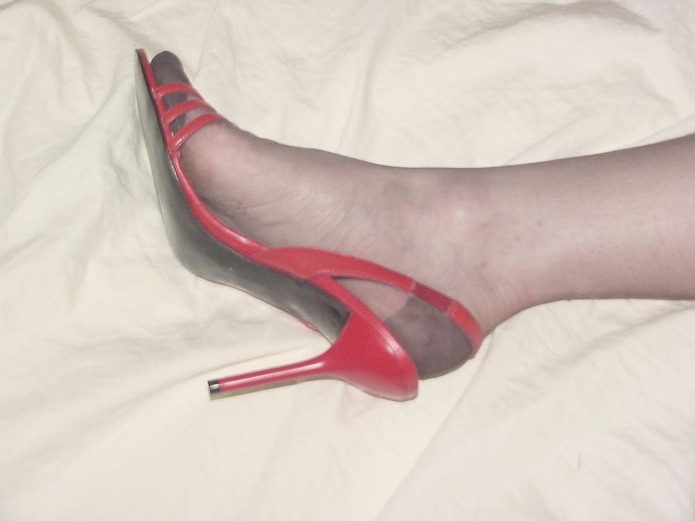 23P RHT Stocking Wife 10