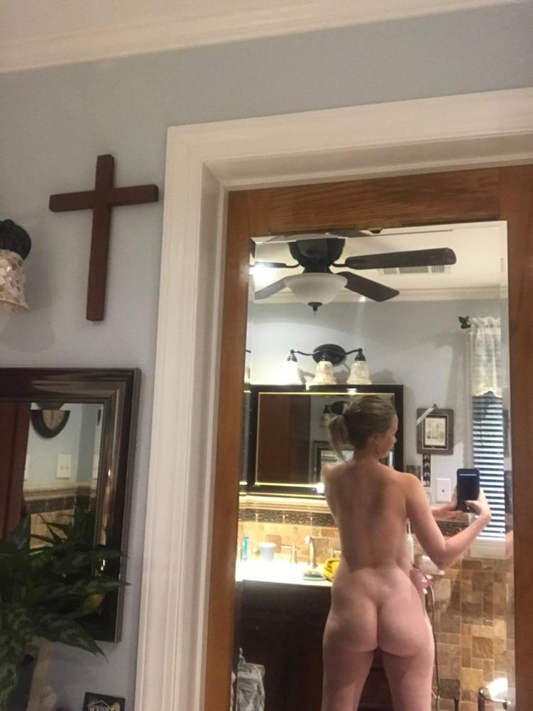 17P Blonde wife Meredith nude