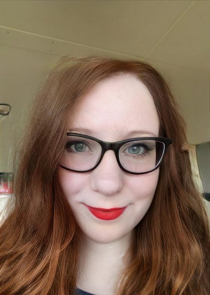 14P My Makeup vs my wife Make-up