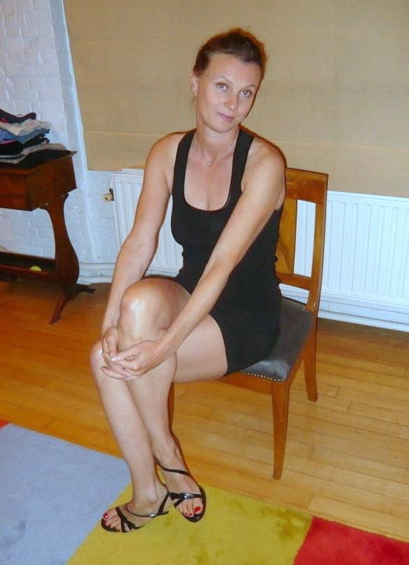 25P Hot Wife 14