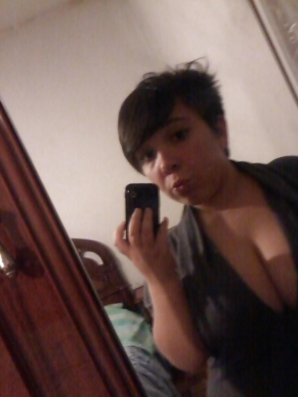 20P Social Network Hot Babes 2