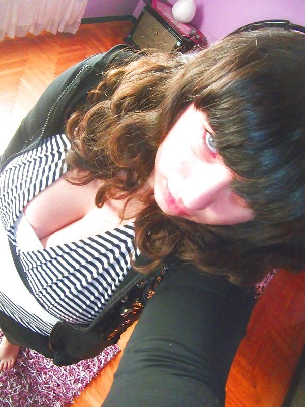 20P Social Network Hot Babes 2