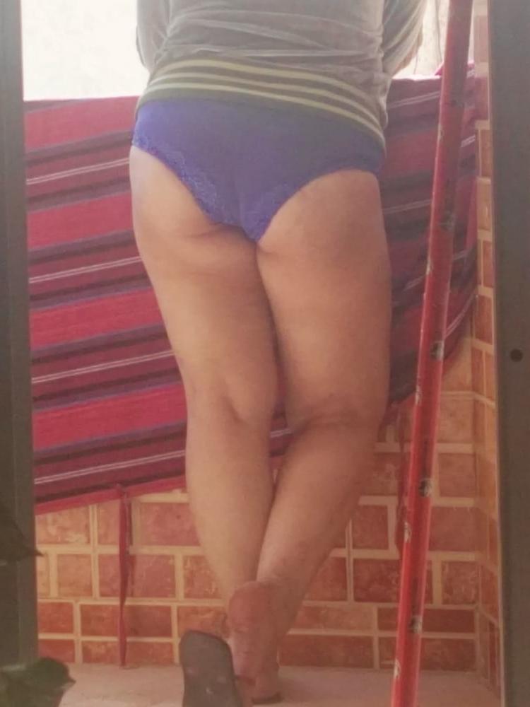 25P Egyption wife 27