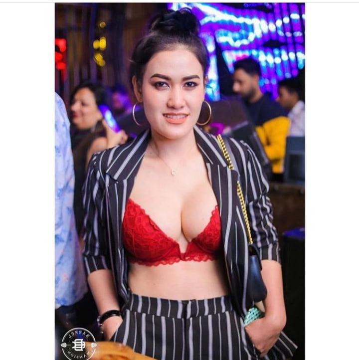 17P Sexy Indian sluts