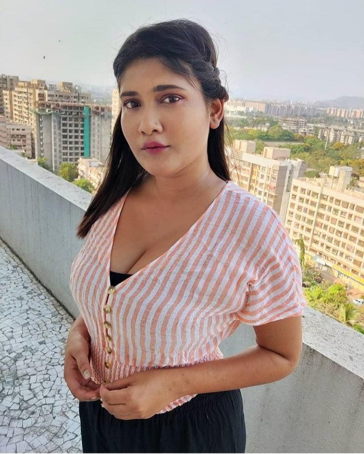 17P Sexy Indian sluts