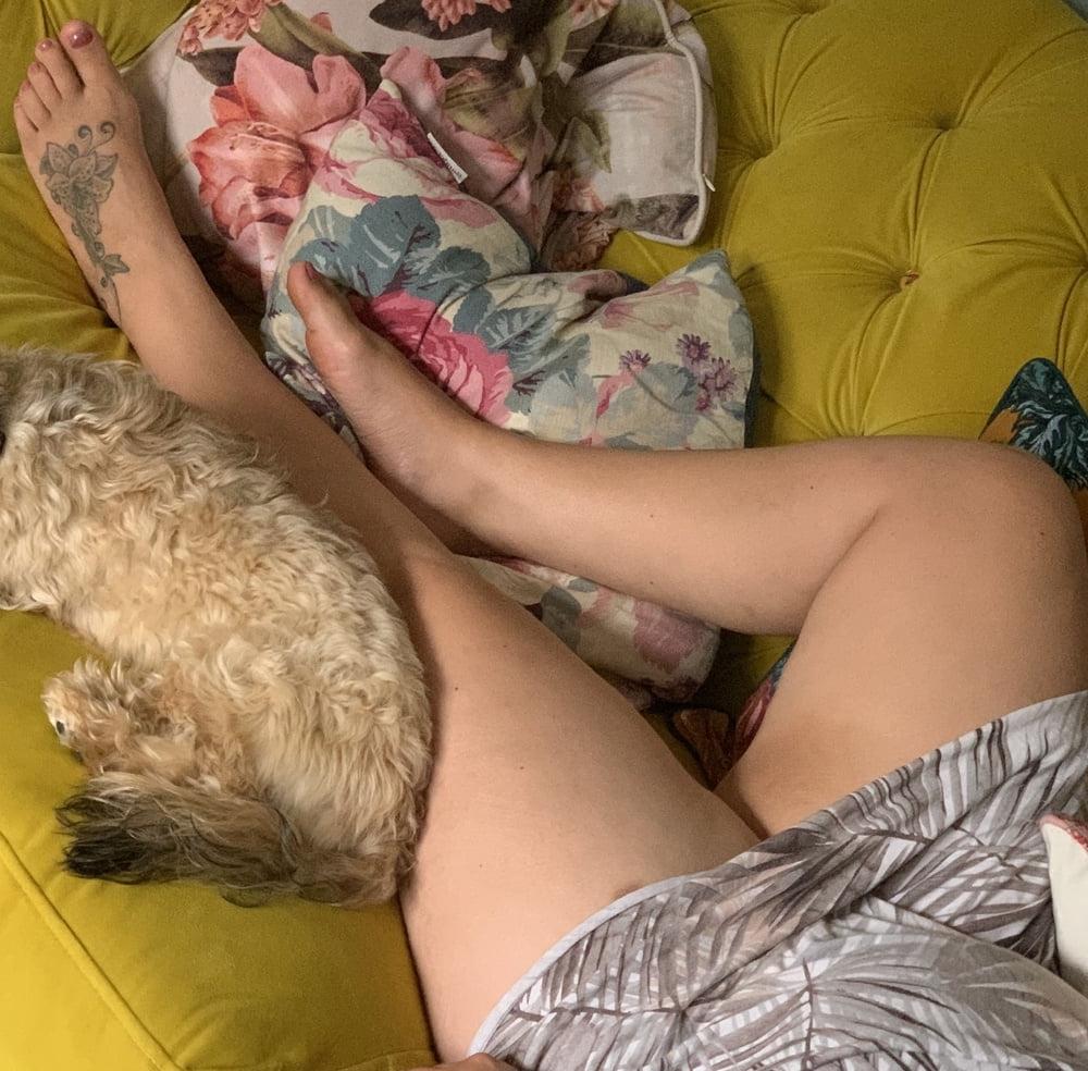 10P My British BBW amateur wife