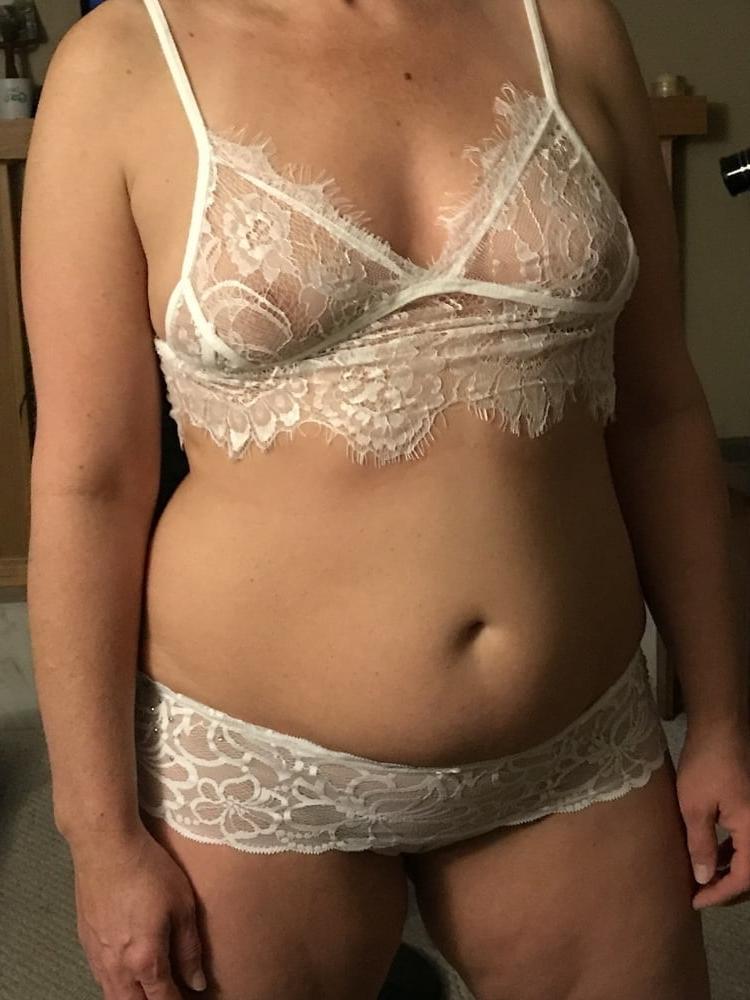 25P 47yo Slut Wife Jen for Exposure and Comments
