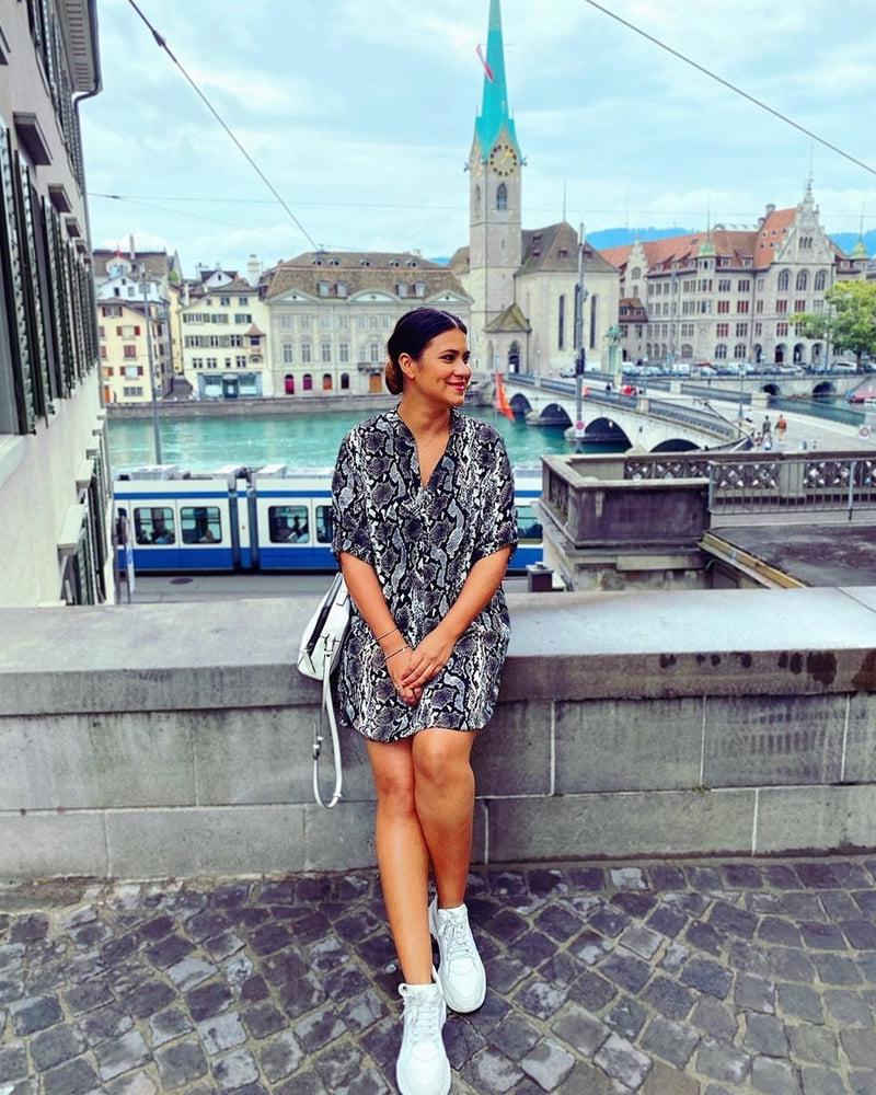 14P Steffi Brungs German newsreader