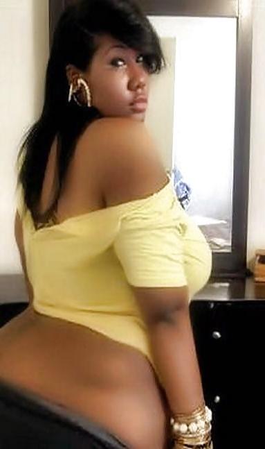 6P Big Titty Wide Hipped Ebony Girl