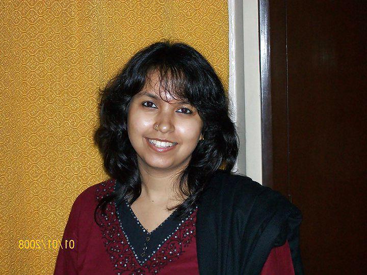 24P Hot Indian Lady
