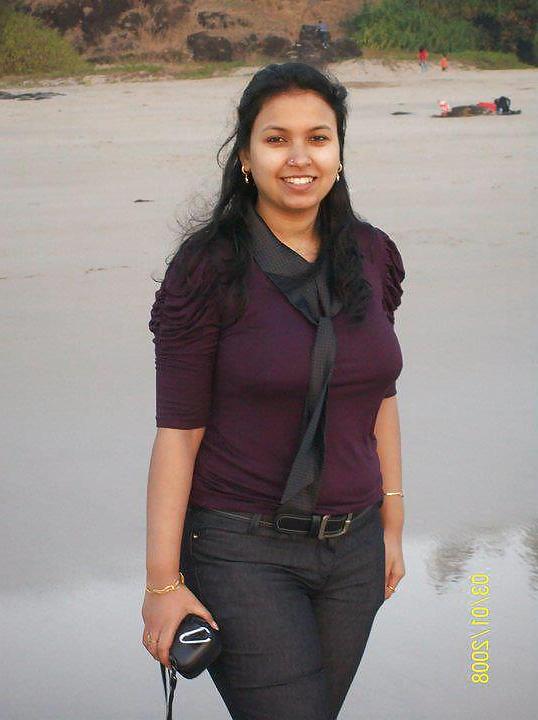 24P Hot Indian Lady