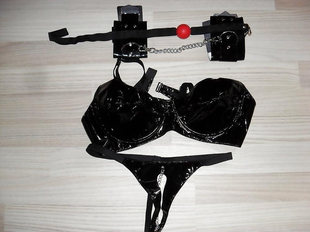 25P Lingerie Heels Gloves Boots