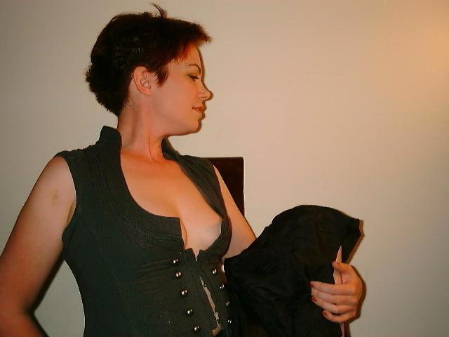 25P Sexy wife