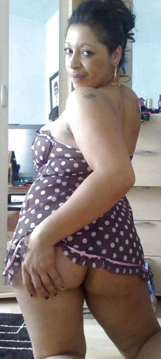 8P Latina milf with amazing boobs
