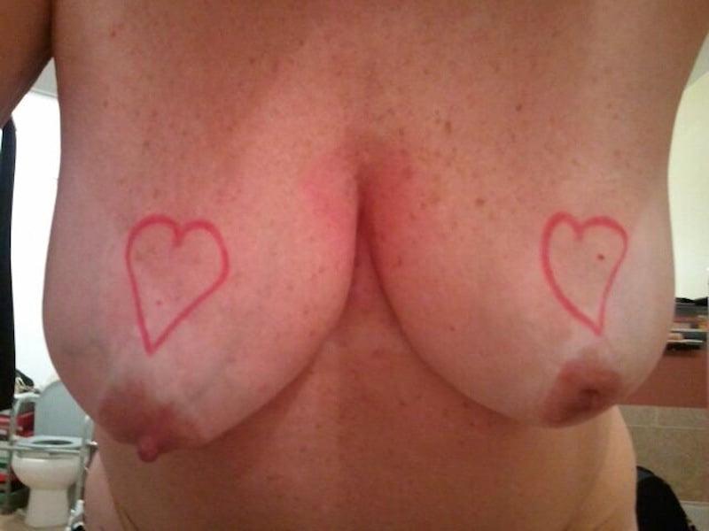 25P 7. Mature wife exposed