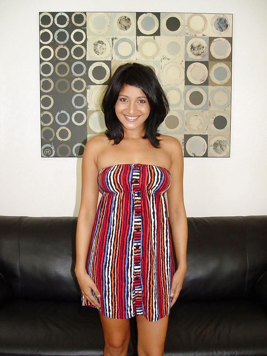 18P Hot indian girl