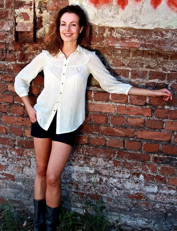 25P German Actress Dagny Dewath