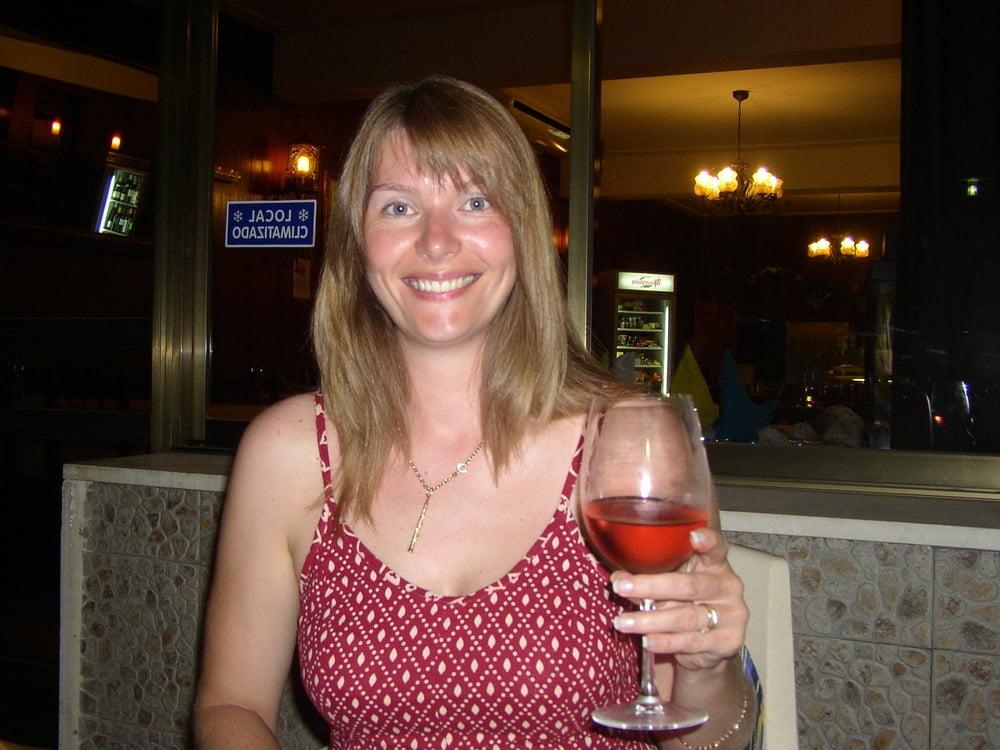25P Brit Wife Niki