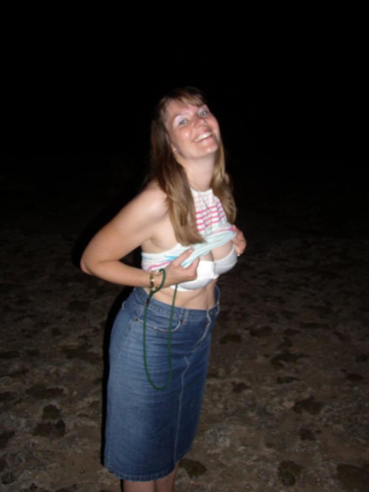 25P Brit Wife Niki