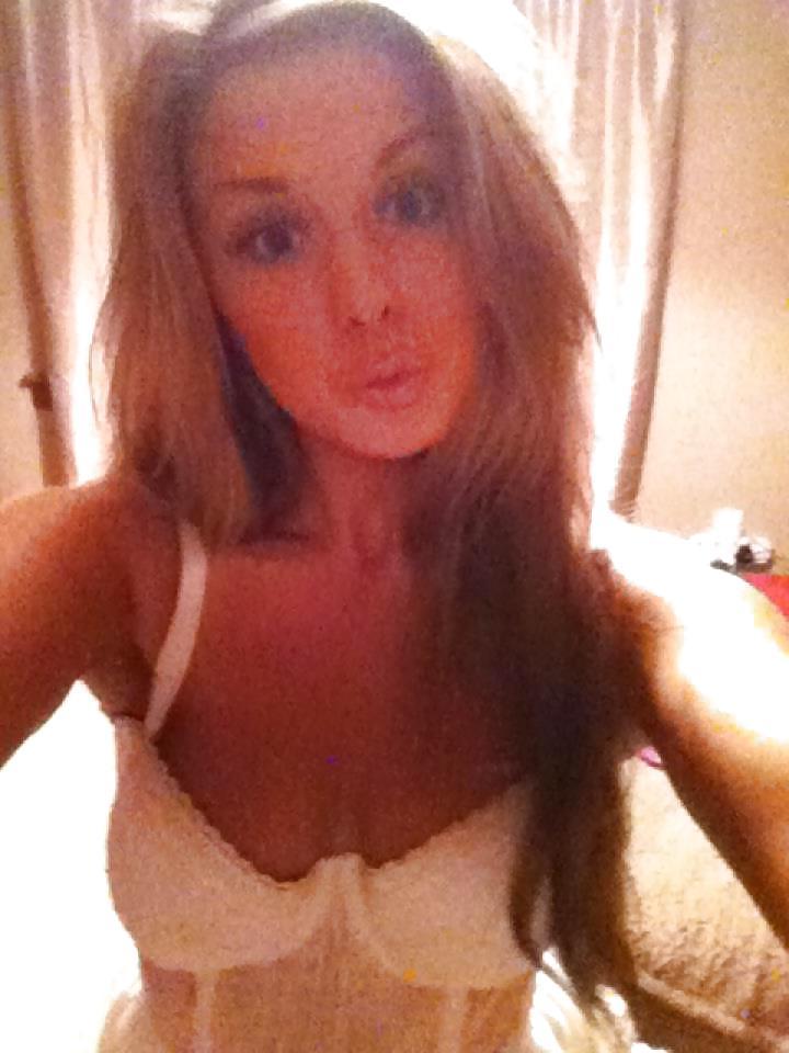 25P Hot babes 8